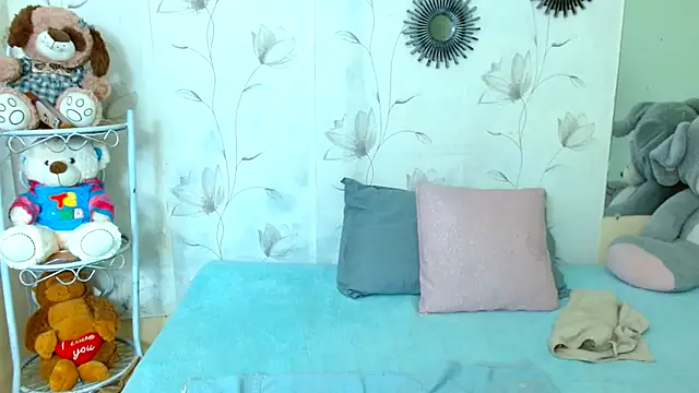 Snapshot of zara_cute chatting on November 2025 12:10:02 PM zara cute online show from November 2025 12:10:02 PM