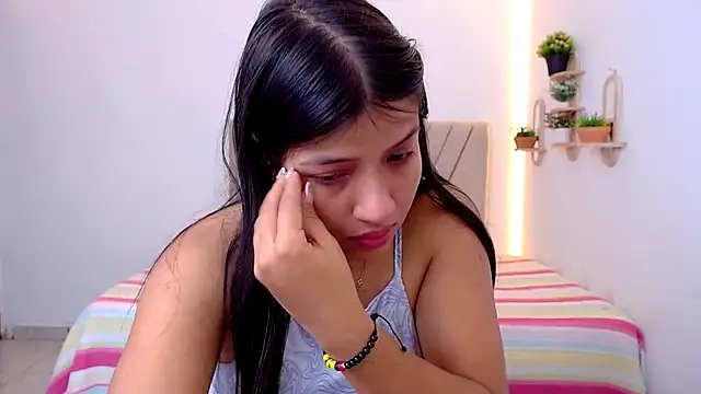 Snapshot of zara_cute chatting on May 2026 12:24:02 PM zara cute online show from May 2026 12:24:02 PM