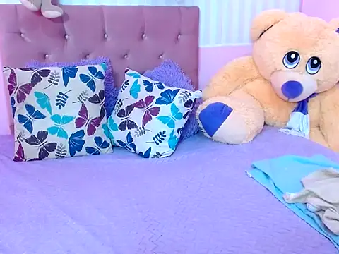 Snapshot of zara_cute chatting on October 2025 06:39:02 PM zara cute online show from October 2025 06:39:02 PM