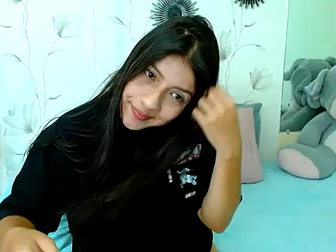 Snapshot of zara_cute chatting on October 2025 12:06:02 PM zara cute online show from October 2025 12:06:02 PM