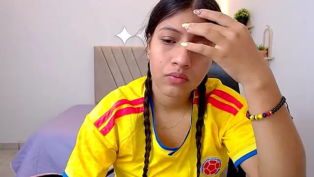 Snapshot of zara_cute chatting on June 2026 12:11:02 PM zara cute online show from June 2026 12:11:02 PM