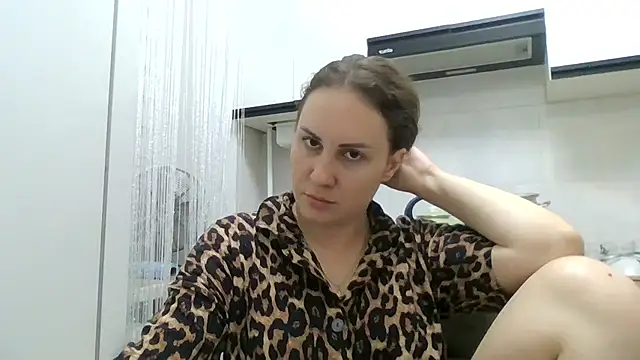 Snapshot of MeadowEyes chatting on July 2026 06:29:02 PM MeadowEyes online show from July 2026 06:29:02 PM