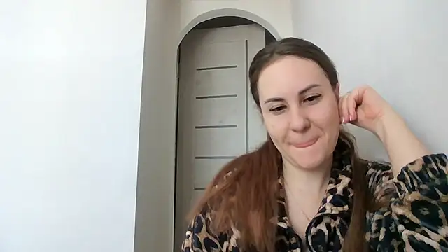 Snapshot of MeadowEyes chatting on February 2026 01:01:02 PM MeadowEyes online show from February 2026 01:01:02 PM