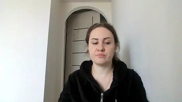 Snapshot of MeadowEyes chatting on April 2026 03:02:01 PM MeadowEyes online show from April 2026 03:02:01 PM