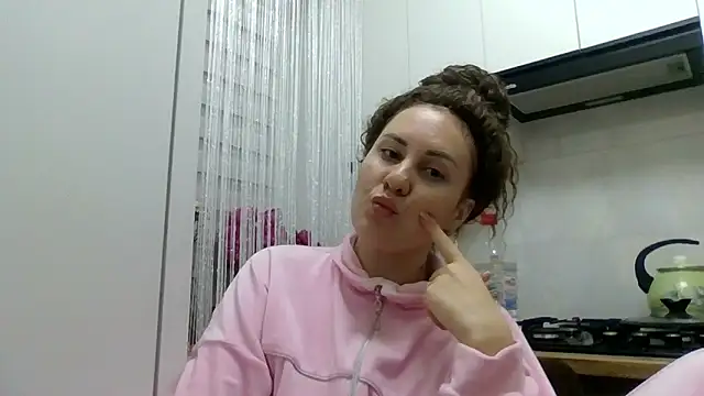 Snapshot of MeadowEyes chatting on May 2026 07:36:02 PM MeadowEyes online show from May 2026 07:36:02 PM