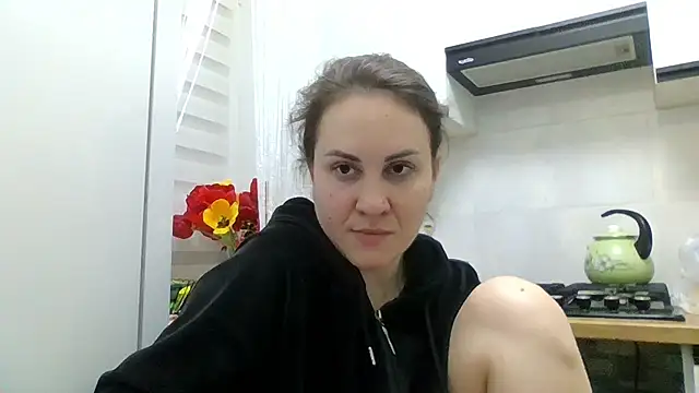 Snapshot of MeadowEyes chatting on April 2026 08:57:02 PM MeadowEyes online show from April 2026 08:57:02 PM