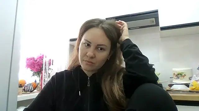 Snapshot of MeadowEyes chatting on June 2026 06:47:01 AM MeadowEyes online show from June 2026 06:47:01 AM