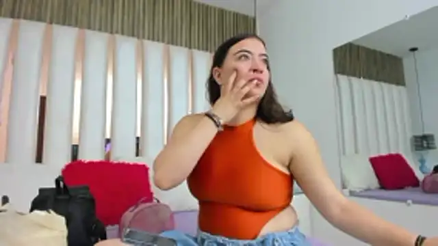 AmbarGills online show from January 2026 01:51:01 PM