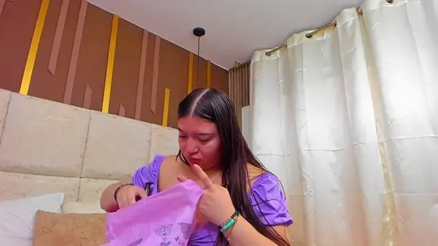 AmbarGills online show from February 2026 01:01:01 PM