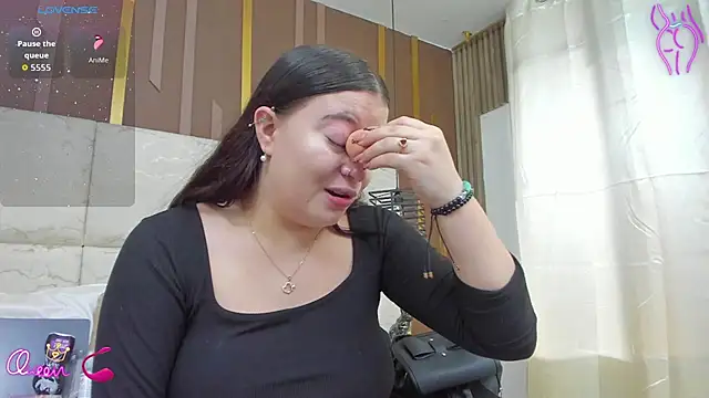 AmbarGills online show from April 2026 02:35:01 PM