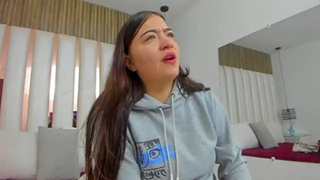 AmbarGills online show from December 2025 01:00:01 PM