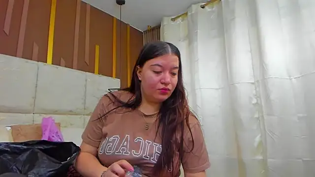 AmbarGills online show from March 2026 01:07:01 PM