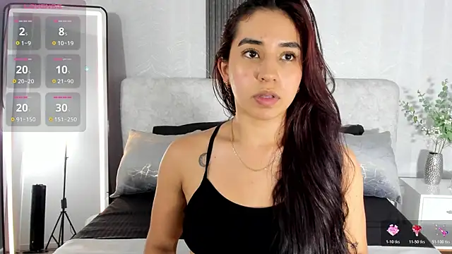 Snapshot of Vittoria_Conti_ chatting on June 2026 05:39:02 PM Vittoria Conti online show from June 2026 05:39:02 PM