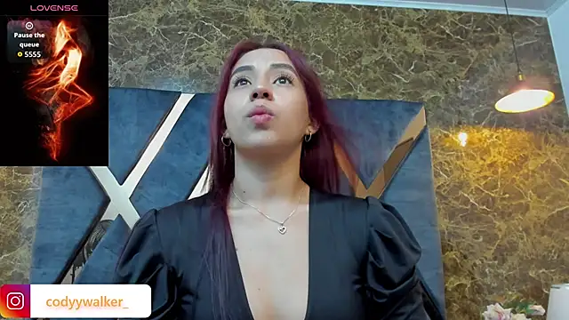 Vittoria Conti  online show from April 2026 01:29:02 PM