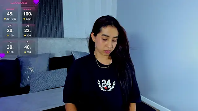Snapshot of Vittoria_Conti_ chatting on June 2026 05:40:02 PM Vittoria Conti online show from June 2026 05:40:02 PM