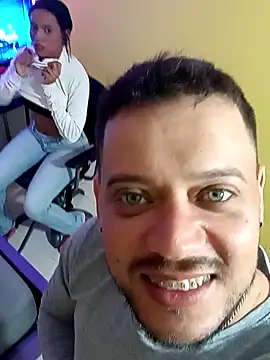 thepicis online show from November 2025 12:25:02 AM