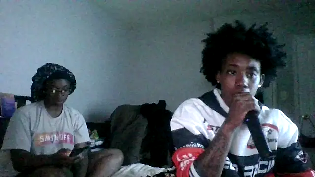 dezzidavill online show from May 2026 11:48:01 PM