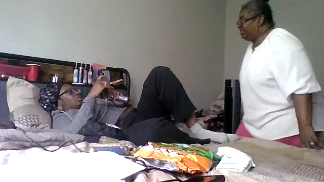 dezzidavill online show from April 2026 01:48:01 PM
