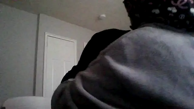 dezzidavill online show from March 2026 08:16:01 PM