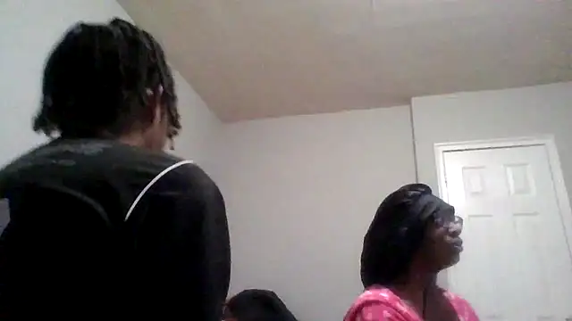 dezzidavill online show from February 2026 03:27:02 AM