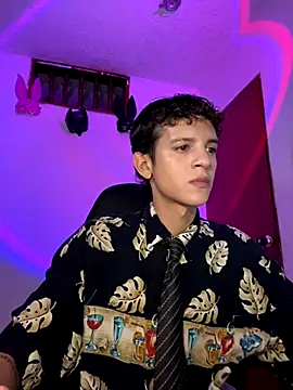 Snapshot of tylernova chatting on October 2025 04:25:02 AM tylernova online show from October 2025 04:25:02 AM