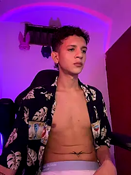 tylernova online show from October 2025 03:28:02 AM