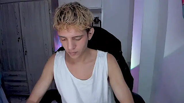 tylernova online show from January 2026 03:43:02 AM