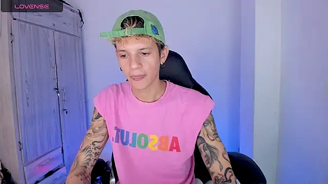 tylernova online show from April 2026 04:07:02 AM