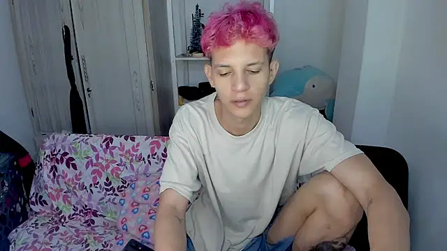 tylernova online show from December 2025 04:30:02 PM