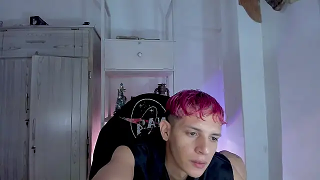 tylernova online show from December 2025 03:55:01 AM