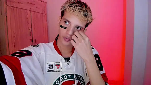 tylernova online show from February 2026 03:15:02 AM