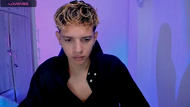 tylernova online show from March 2026 03:43:01 AM