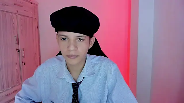 tylernova online show from February 2026 03:39:01 AM