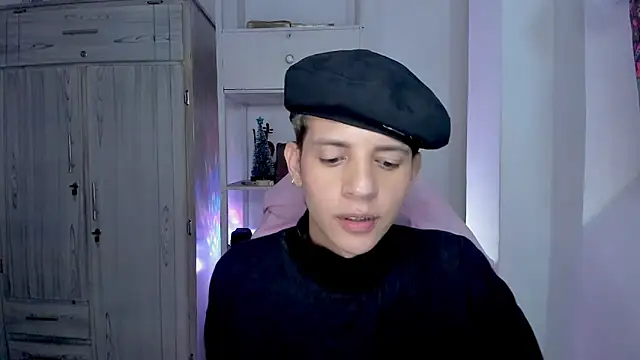 tylernova online show from January 2026 02:07:01 AM