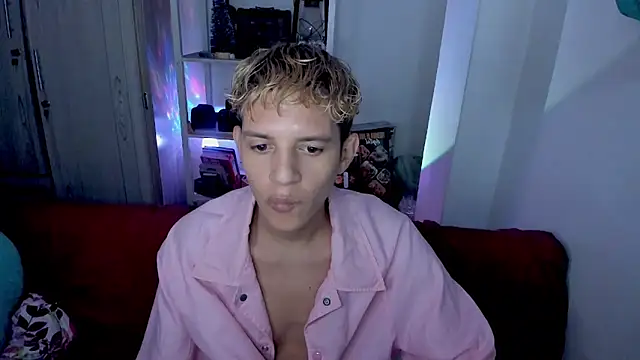 tylernova online show from January 2026 12:27:01 AM