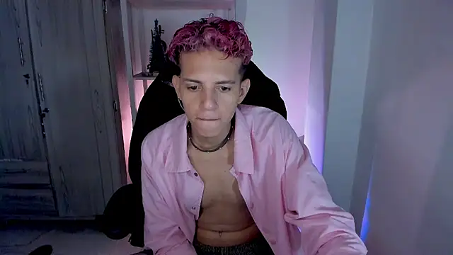 tylernova online show from December 2025 03:42:01 AM