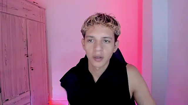 tylernova online show from February 2026 03:06:01 AM