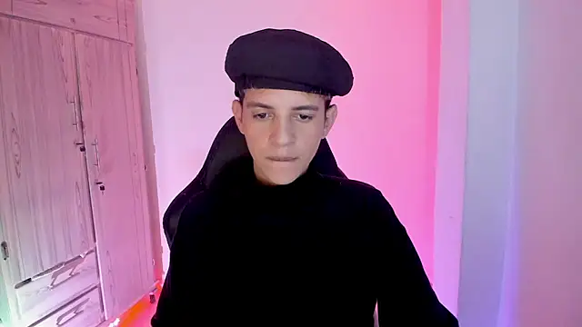 tylernova online show from February 2026 03:48:02 AM