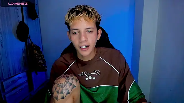 tylernova online show from March 2026 03:21:02 AM