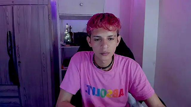 tylernova online show from December 2025 03:40:02 AM