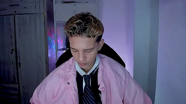 tylernova online show from January 2026 12:36:02 AM