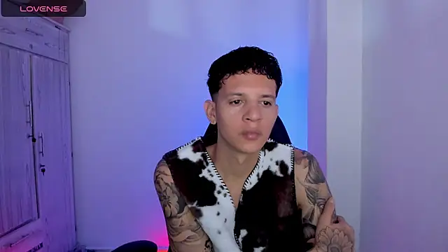 Snapshot of tylernova chatting on May 2026 03:12:02 AM tylernova online show from May 2026 03:12:02 AM