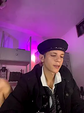 tylernova online show from December 2025 03:19:02 AM