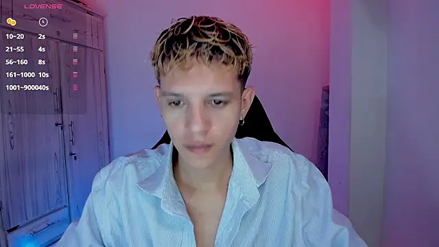 tylernova online show from March 2026 04:24:02 AM