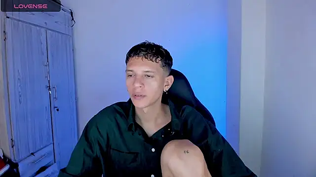 Snapshot of tylernova chatting on April 2026 03:29:02 AM tylernova online show from April 2026 03:29:02 AM