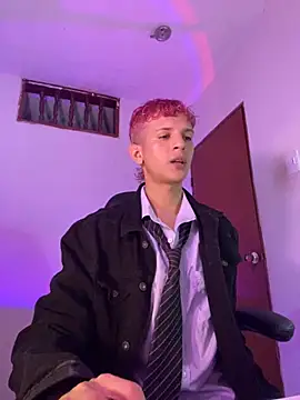 tylernova online show from November 2025 03:54:01 AM