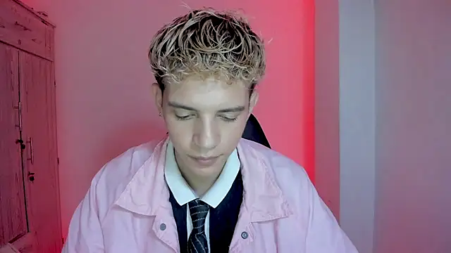 tylernova online show from February 2026 03:56:01 AM