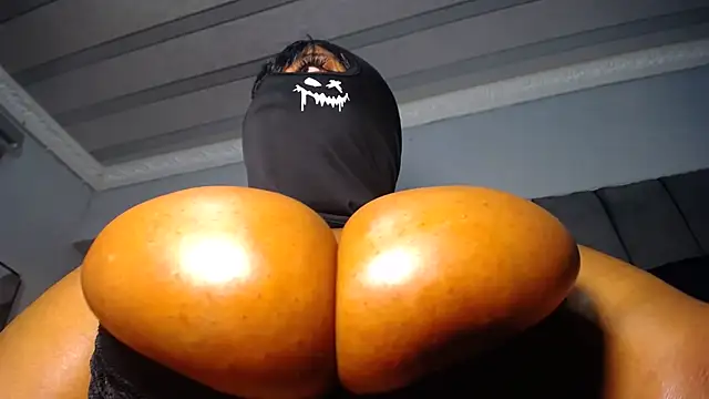 Snapshot of Xpanther_22 chatting on December 2025 01:34:02 AM Xpanther 22 online show from December 2025 01:34:02 AM