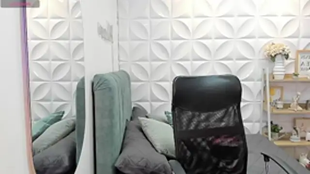 KassMonroe online show from July 2026 08:22:02 PM