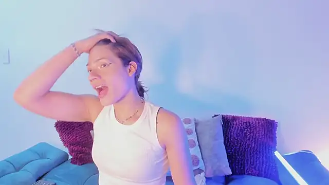 KassMonroe online show from December 2025 08:23:02 PM